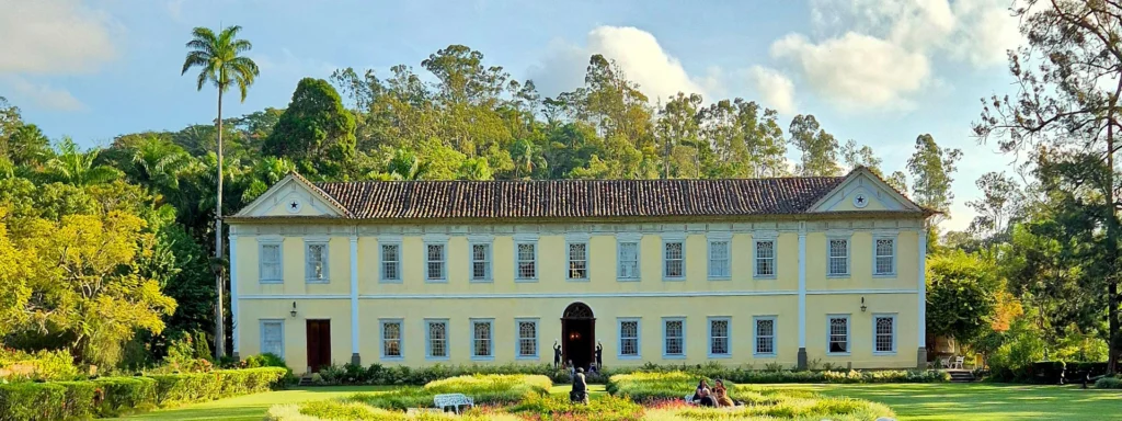 Fazenda do Secretário e centro histórico de Vassouras